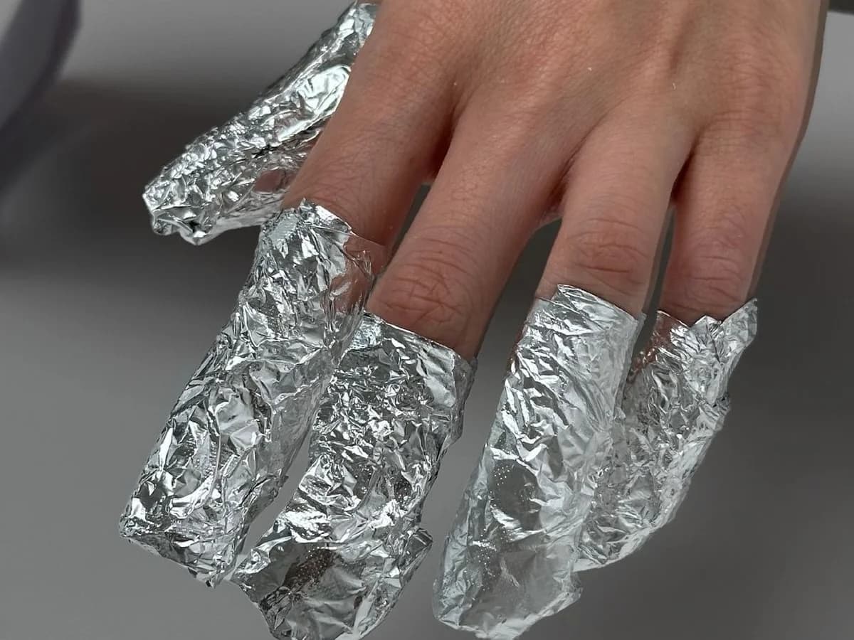Soak off hands- Acrylic / hard gel